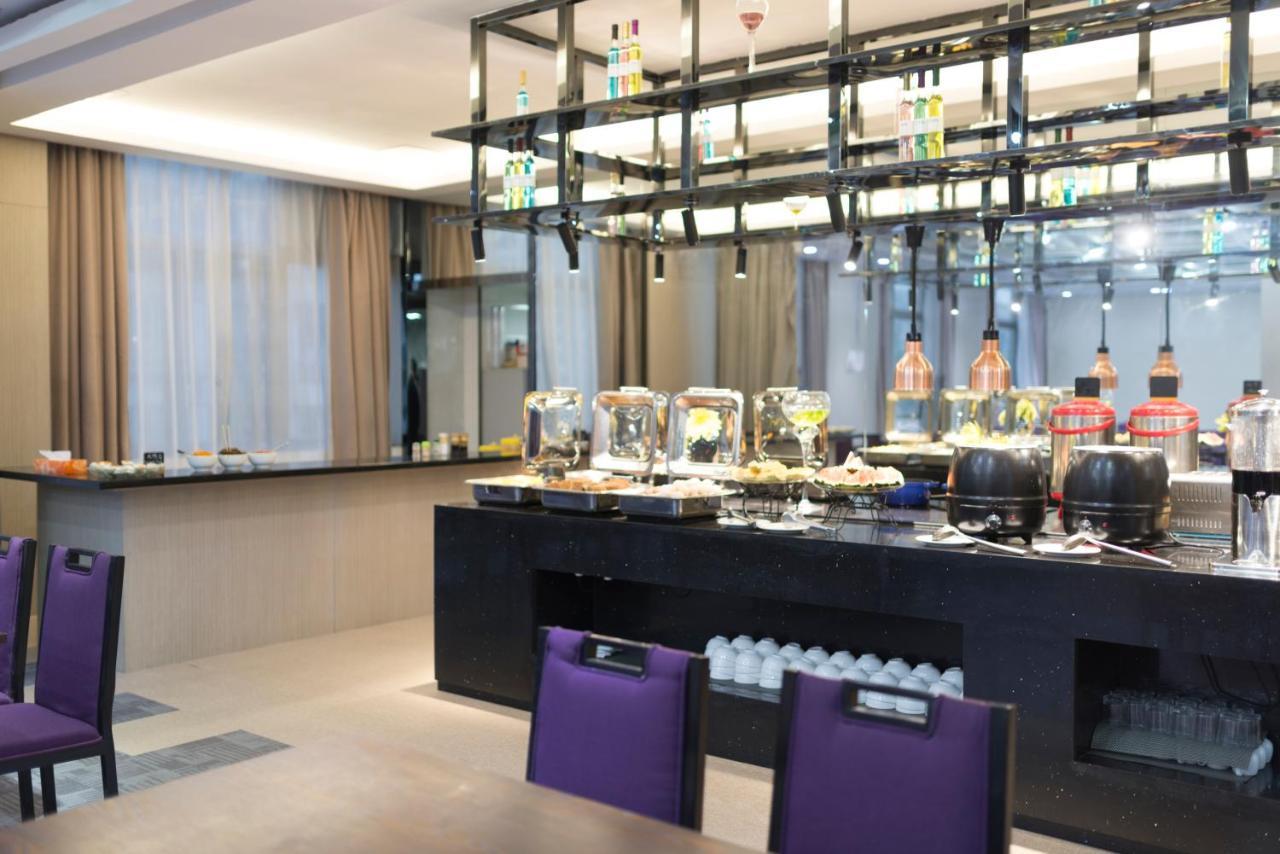 Insail Hotels Zhujiang New Town Jinan University Branch Cantão Exterior foto