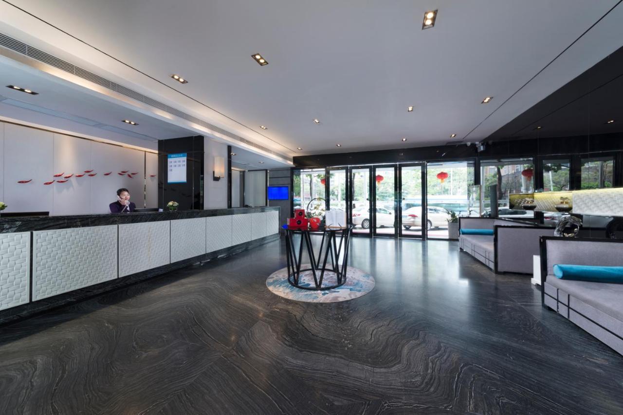 Insail Hotels Zhujiang New Town Jinan University Branch Cantão Exterior foto
